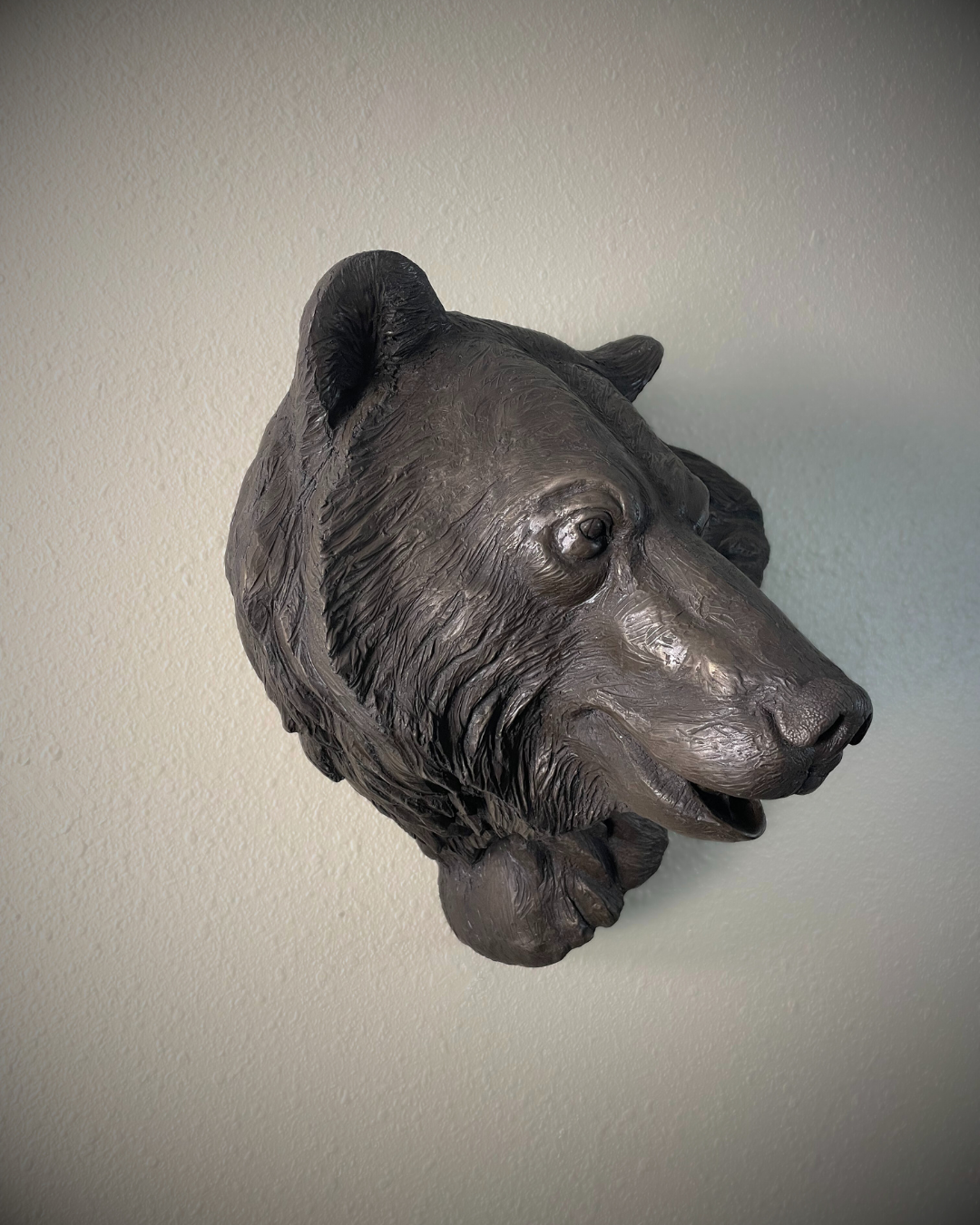 Bronze Bear Wall Mount